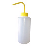 Plastikflasche mit Injektionsschlauch 1 Liter mit gelb spitze