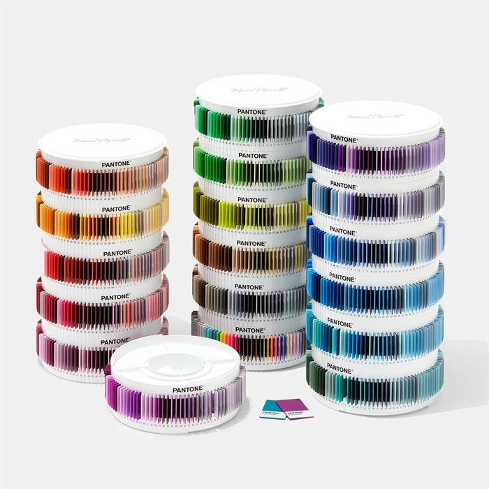 Pantone PLUS PLASTIC CHIPS COLLECTION